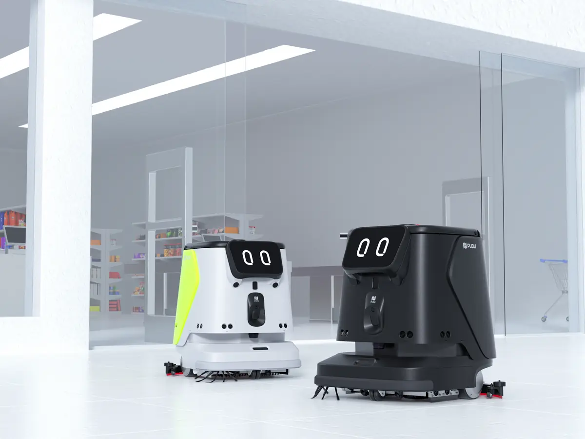 Robot PUDU CC1 dans une surface de vente